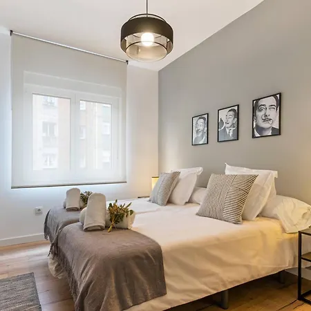 Dali, Espectacular Apartamento, Escritorio Y Wifi Χιχόν